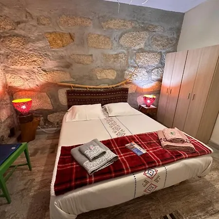 Chatnoirporto Lamaison Homestay